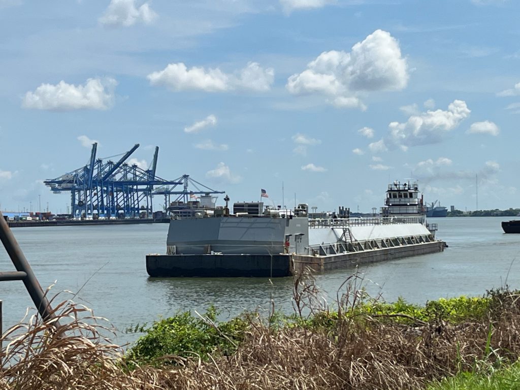 Under this new partnership, a Southern Devall tank barge, similar to the one pictured, will be retrofitted with Amogy’s zero-emission, ammonia-to-power system.